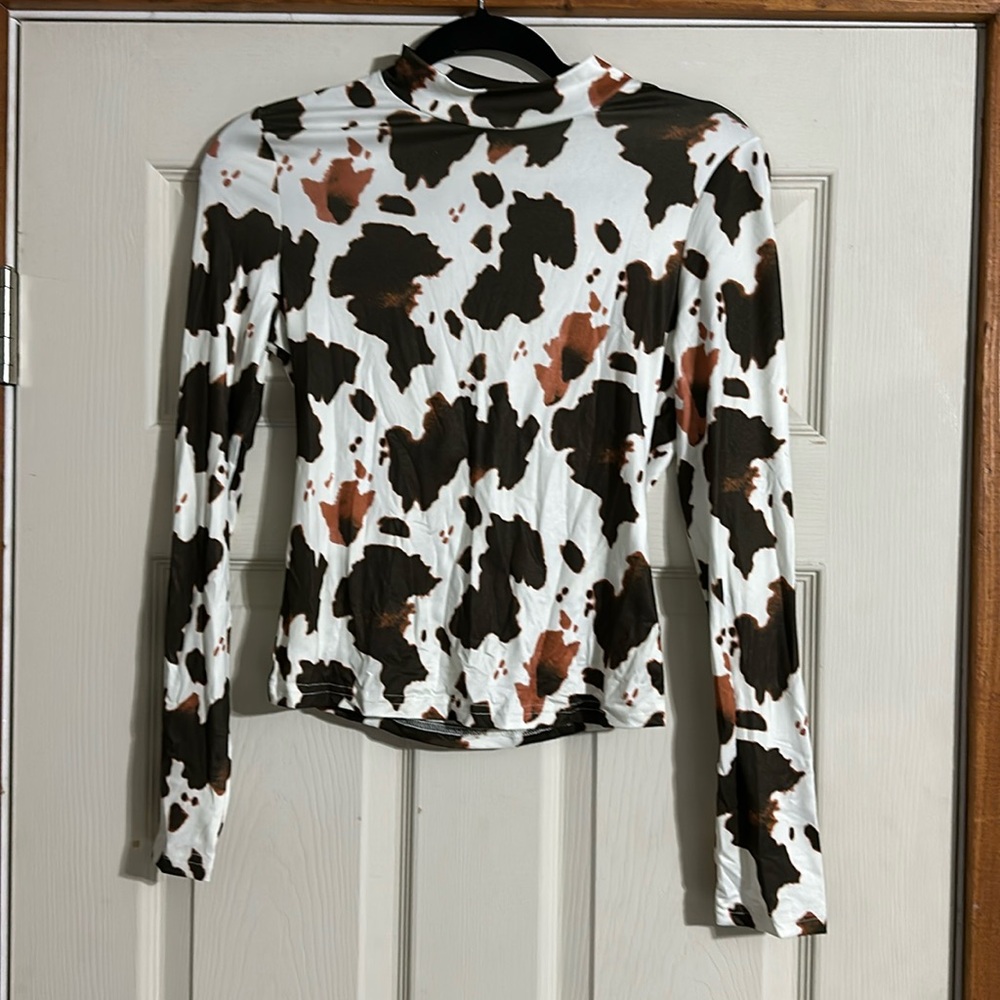 SHEIN Cowprint Longsleeve Turtleneck Size:M